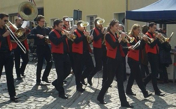 Kleine Besetzung der Brass Band BlechKLANG